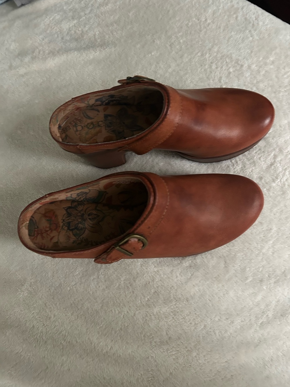Women’s Leather Clog Heels in Cognac Brown